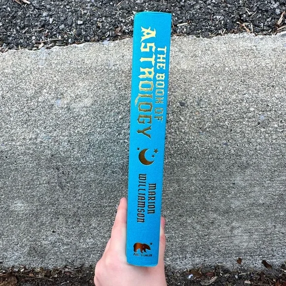 The Book of Astrology by Marion Williamson - Picture 2 of 3